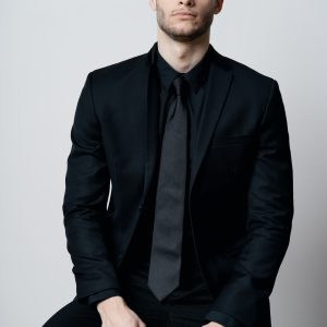 MONVERA Signature All-Black Formal Blazer
